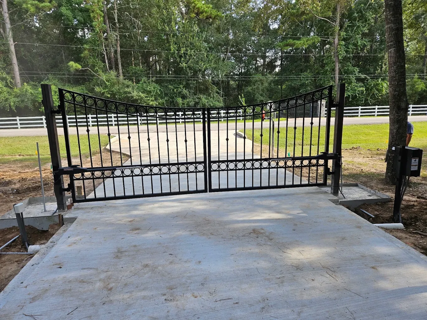 New Dual Swing Iron Gate